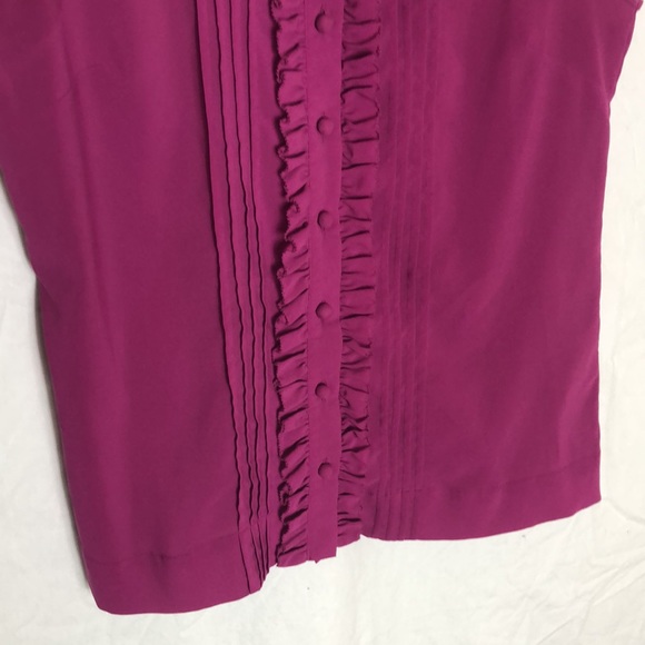 Banana Republic Button Down Blouse (3) - Picture 3 of 8